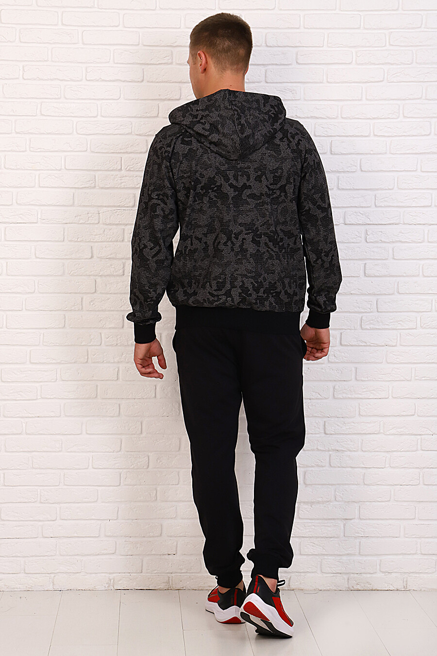 16064 Костюм мужской