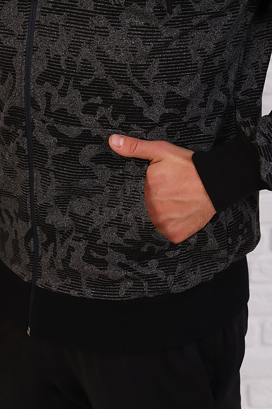 16064 Костюм мужской